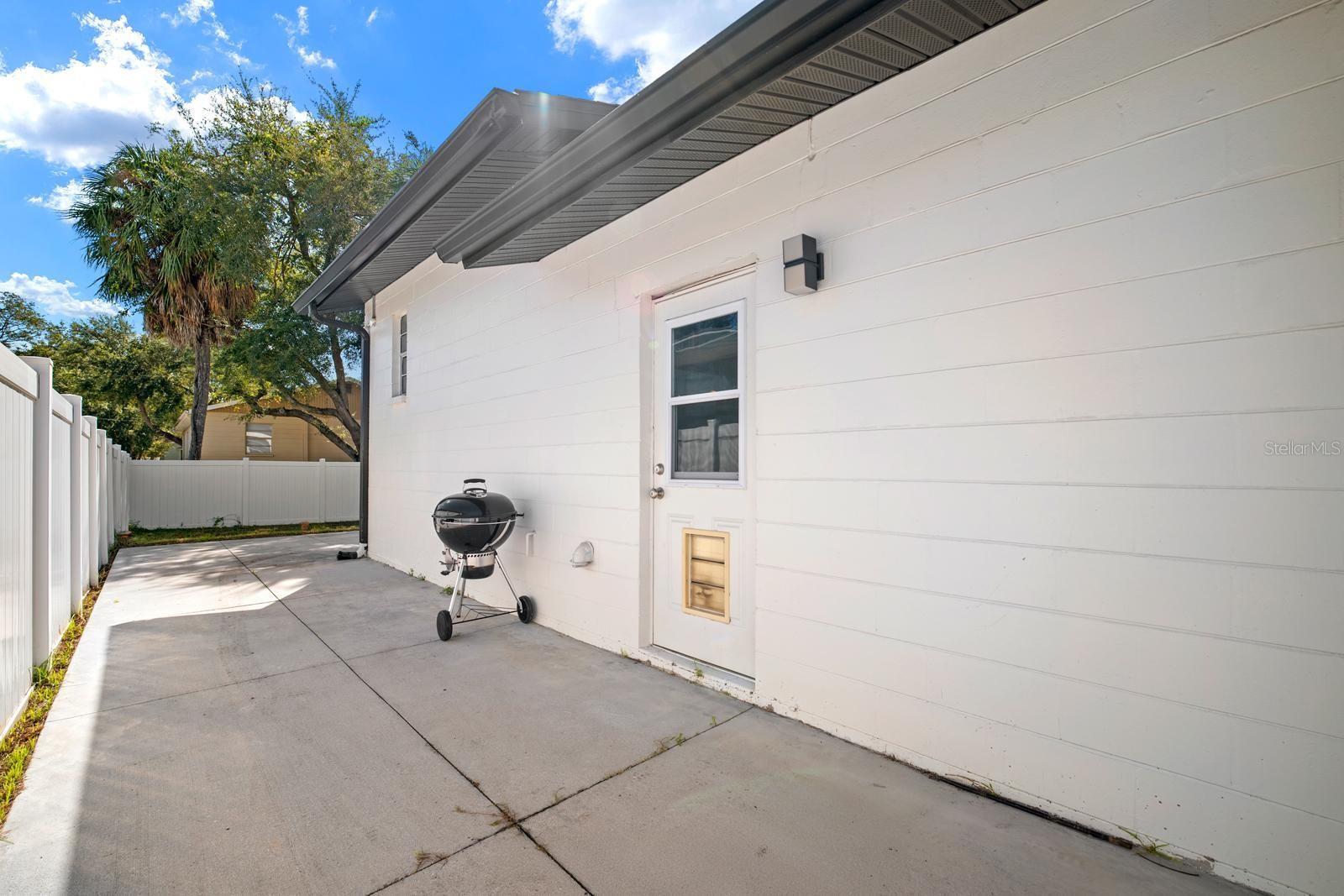 7608 S SWOOPE ST — photo 11