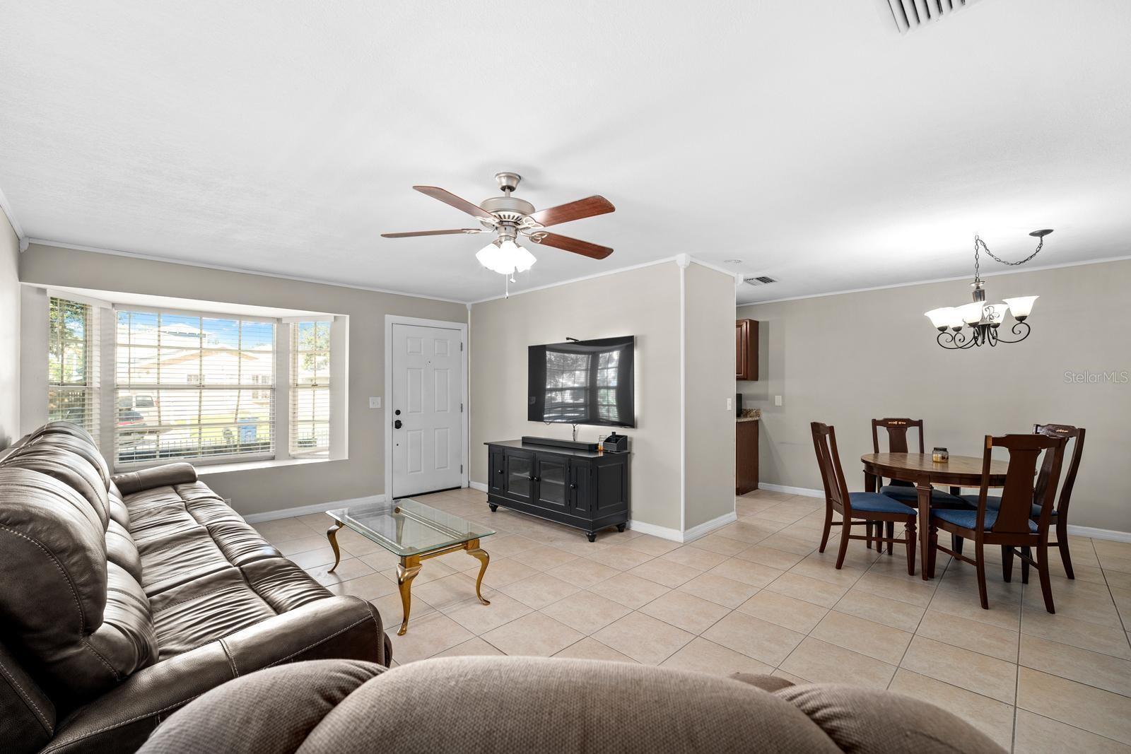 7608 S SWOOPE ST — photo 17