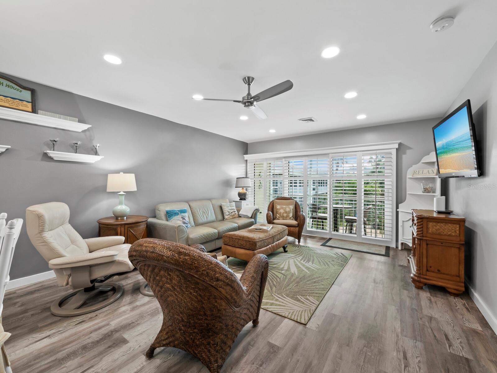 500 S WASHINGTON DR #19B — photo 10