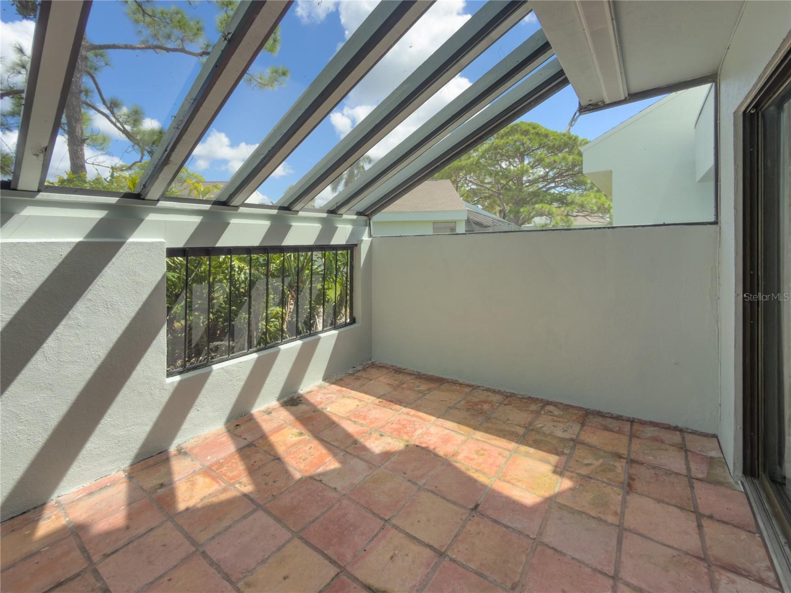 2375 LAKESIDE MEWS #D2 — photo 42