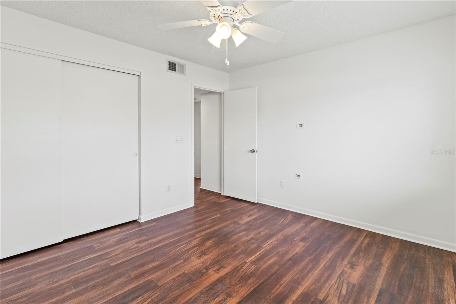 2375 LAKESIDE MEWS #D2 — photo 28
