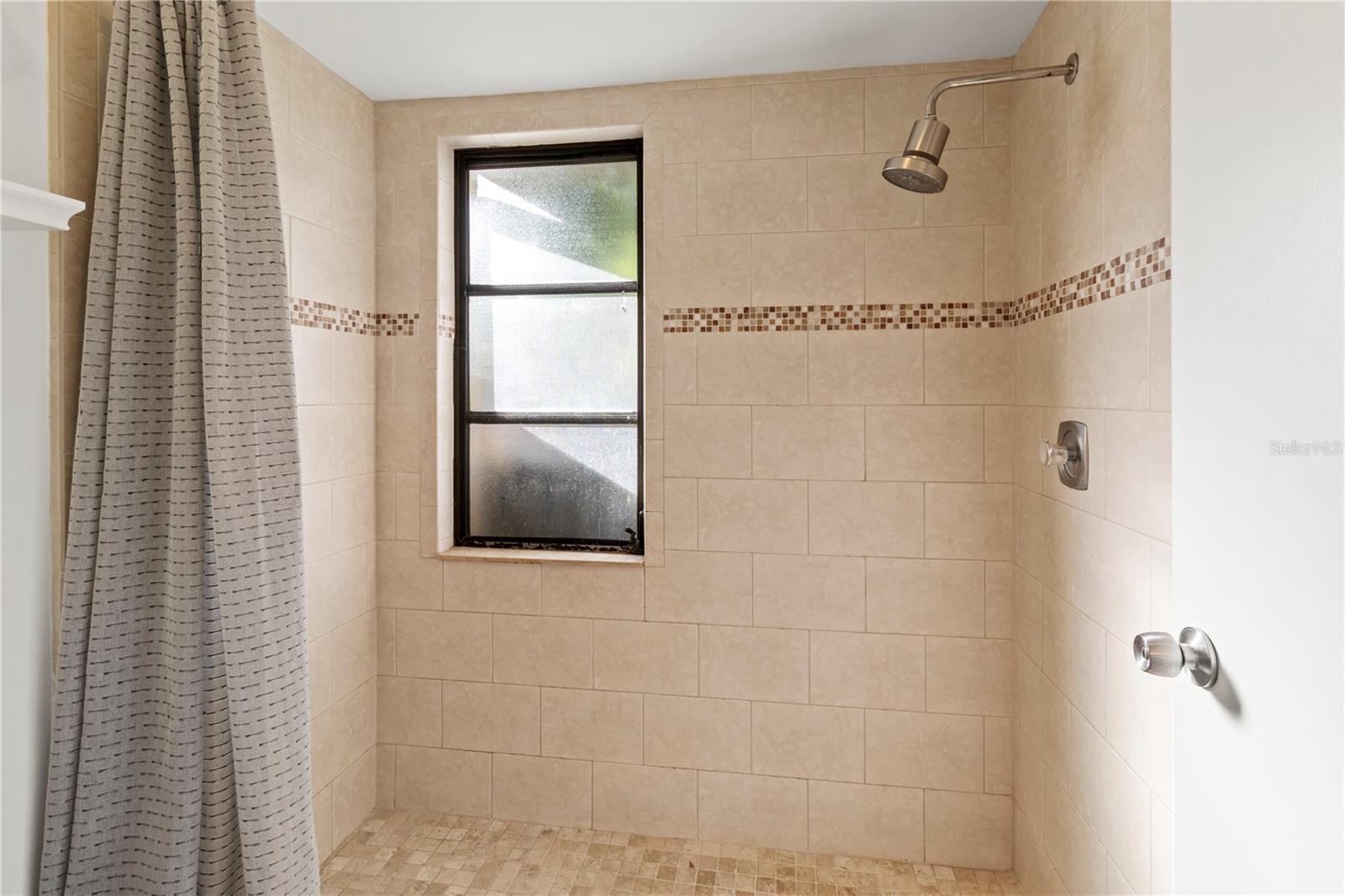 2375 LAKESIDE MEWS #D2 — photo 24