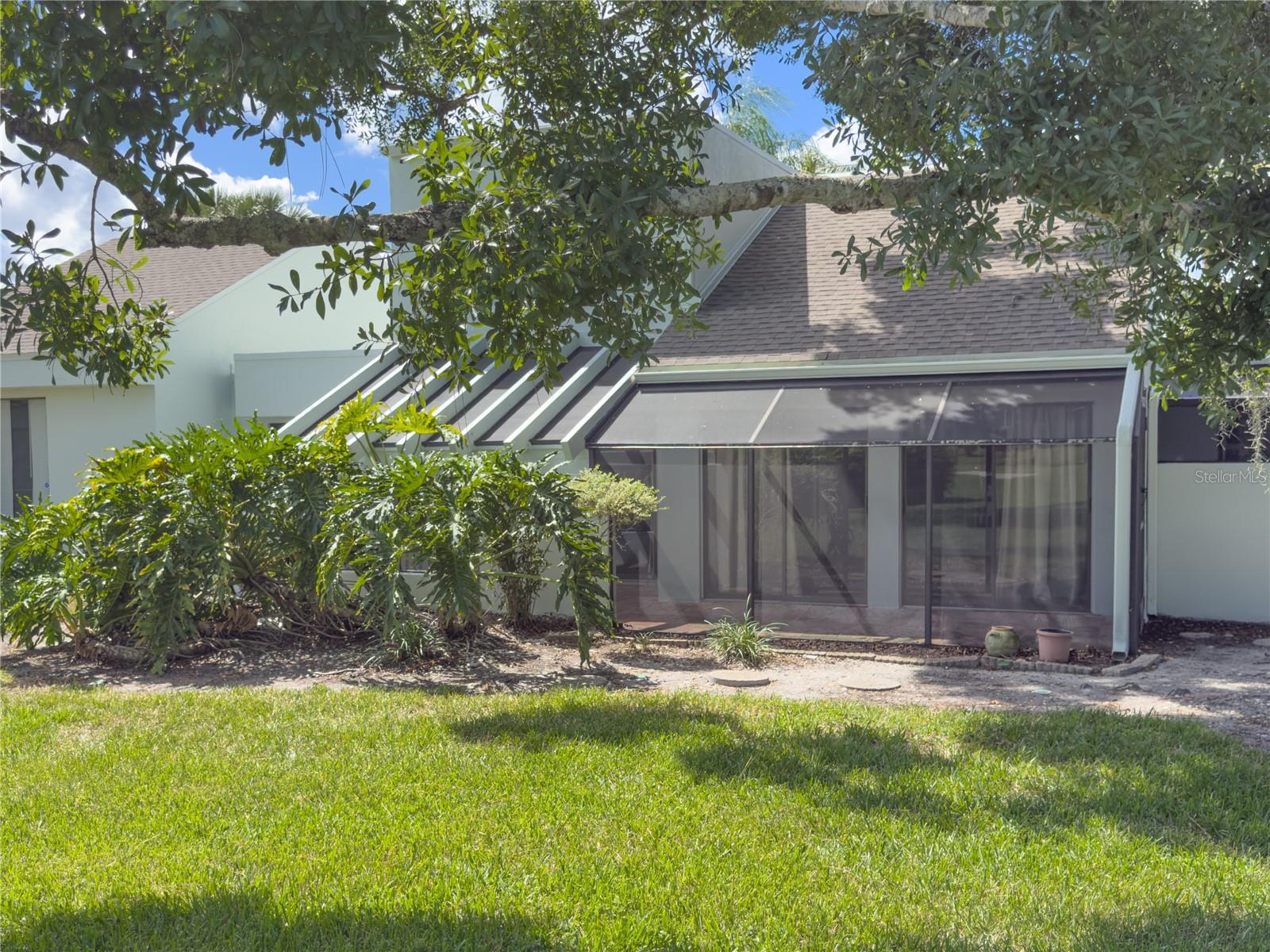 2375 LAKESIDE MEWS #D2 — photo 50