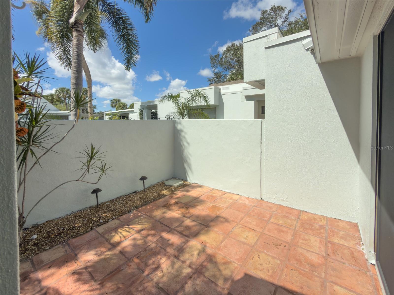 2375 LAKESIDE MEWS #D2 — photo 53