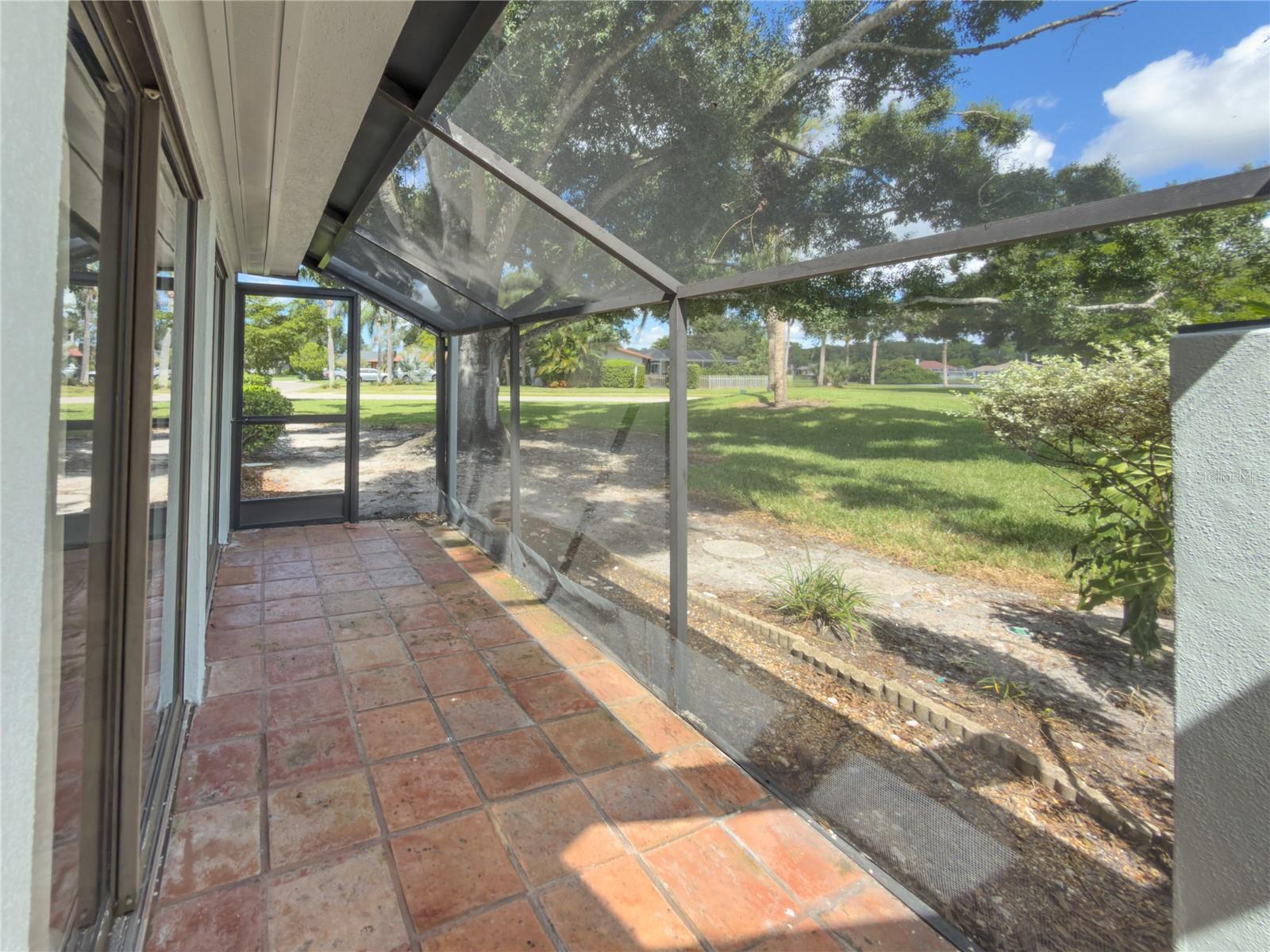 2375 LAKESIDE MEWS #D2 — photo 46