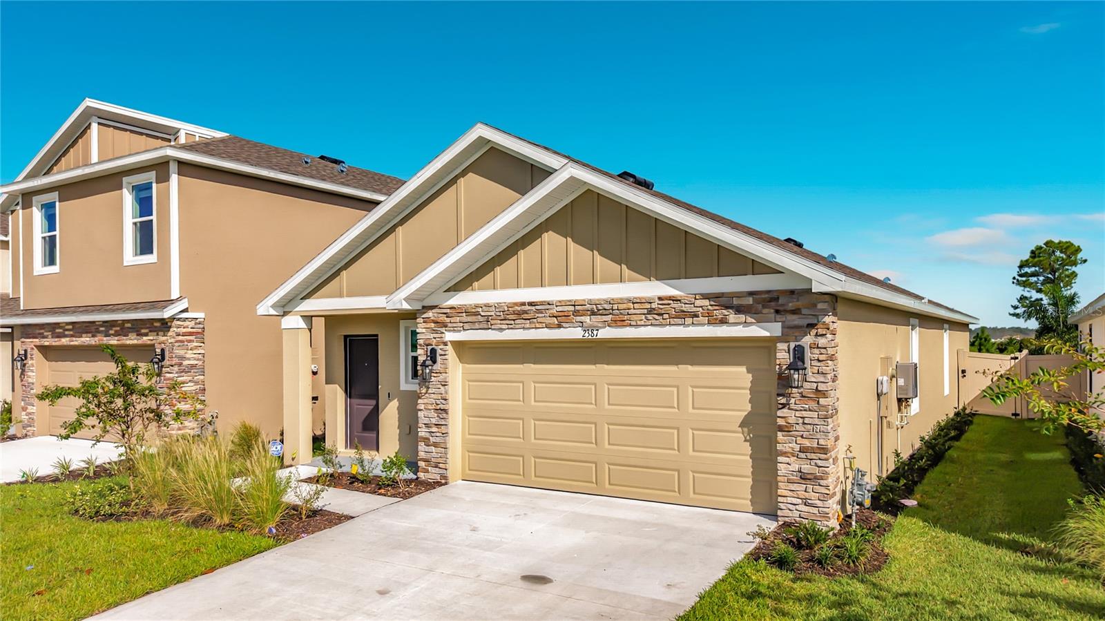 2387 BENDER DR — photo 3