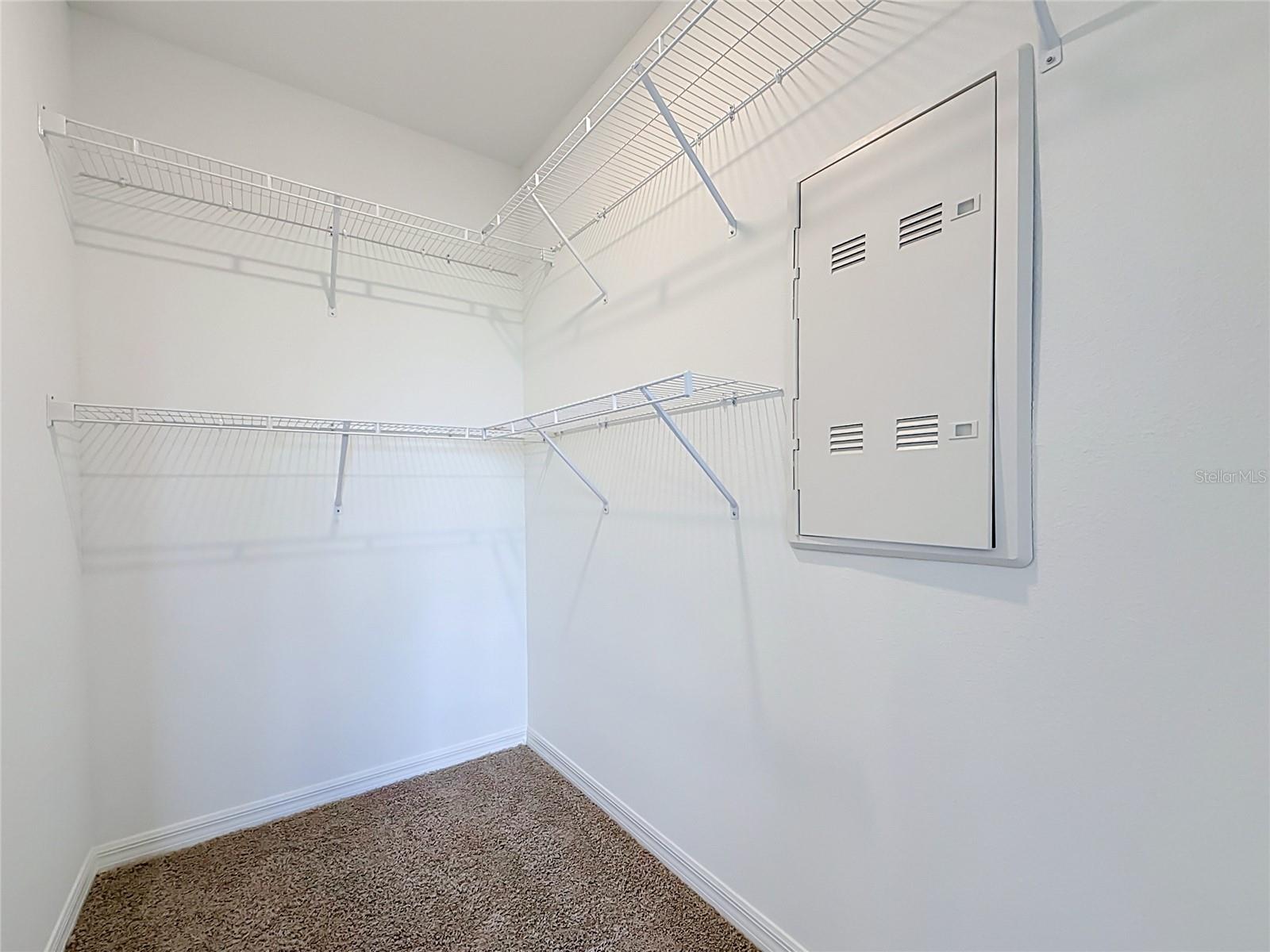 2387 BENDER DR — photo 45