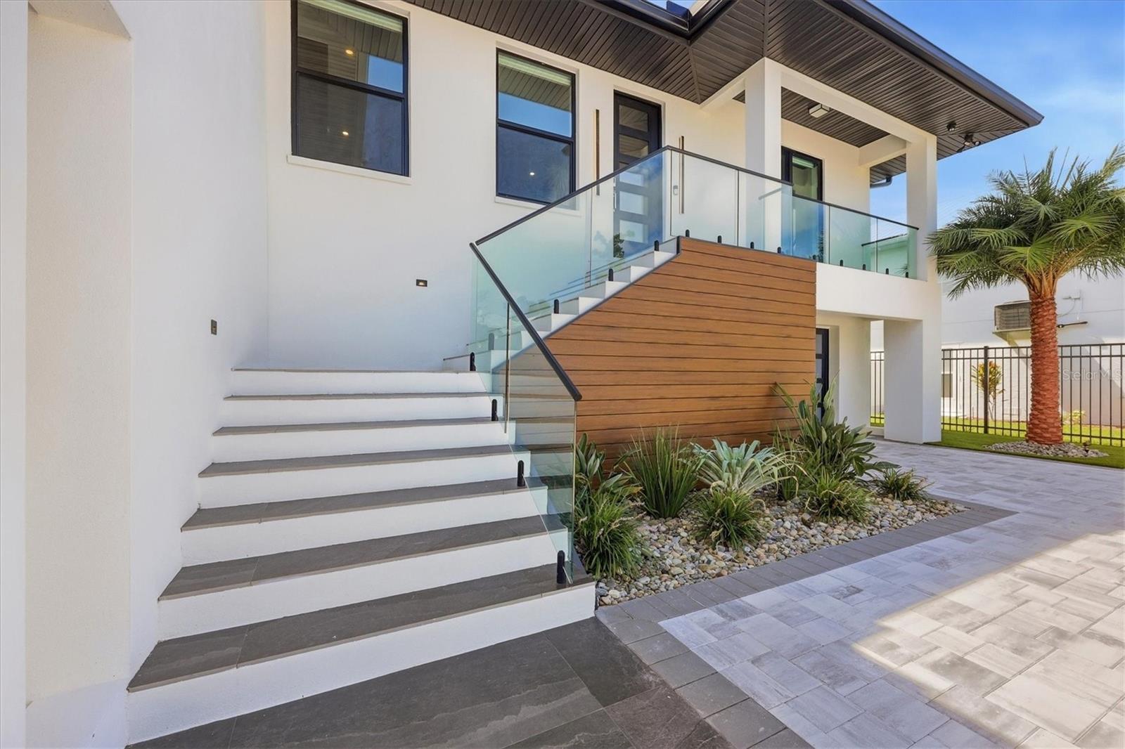 3920 ROBERTS POINT RD — photo 15