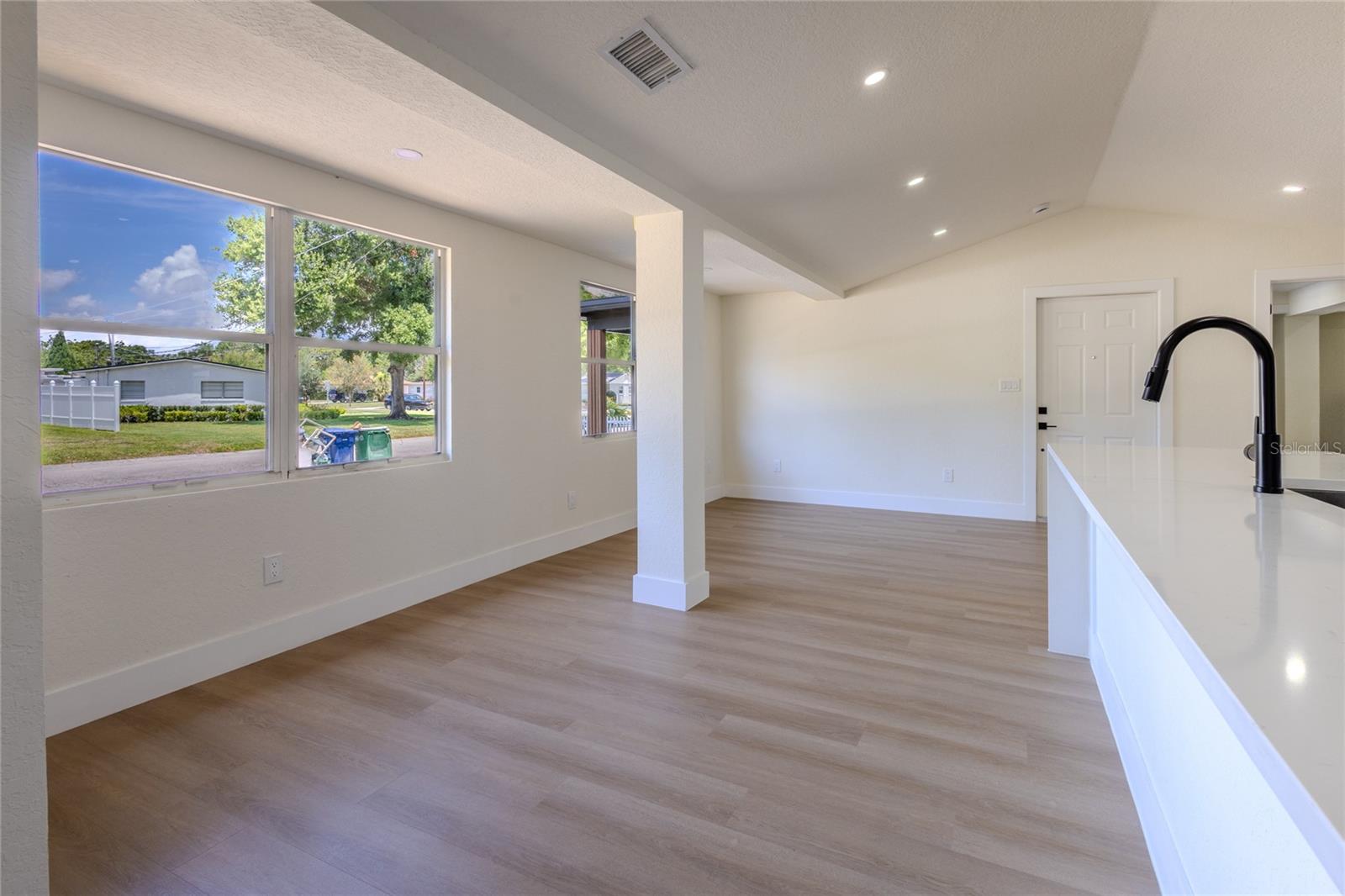 4502 S GRADY AVE — photo 10