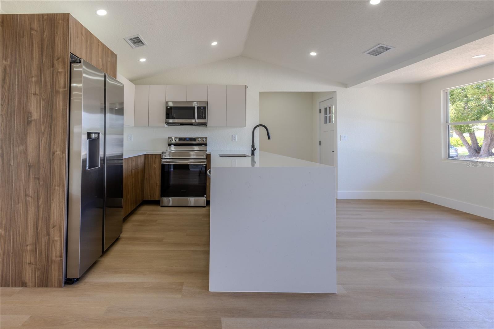 4502 S GRADY AVE — photo 12
