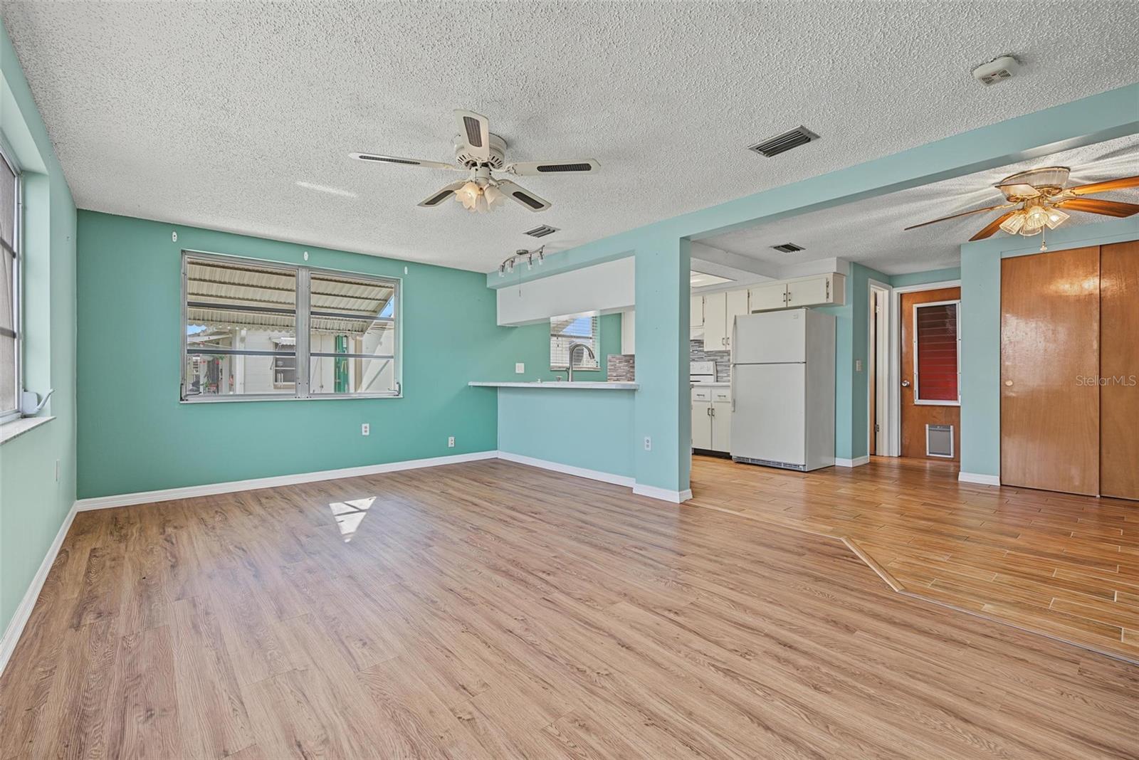 7805 SUE ELLEN DR — photo 25