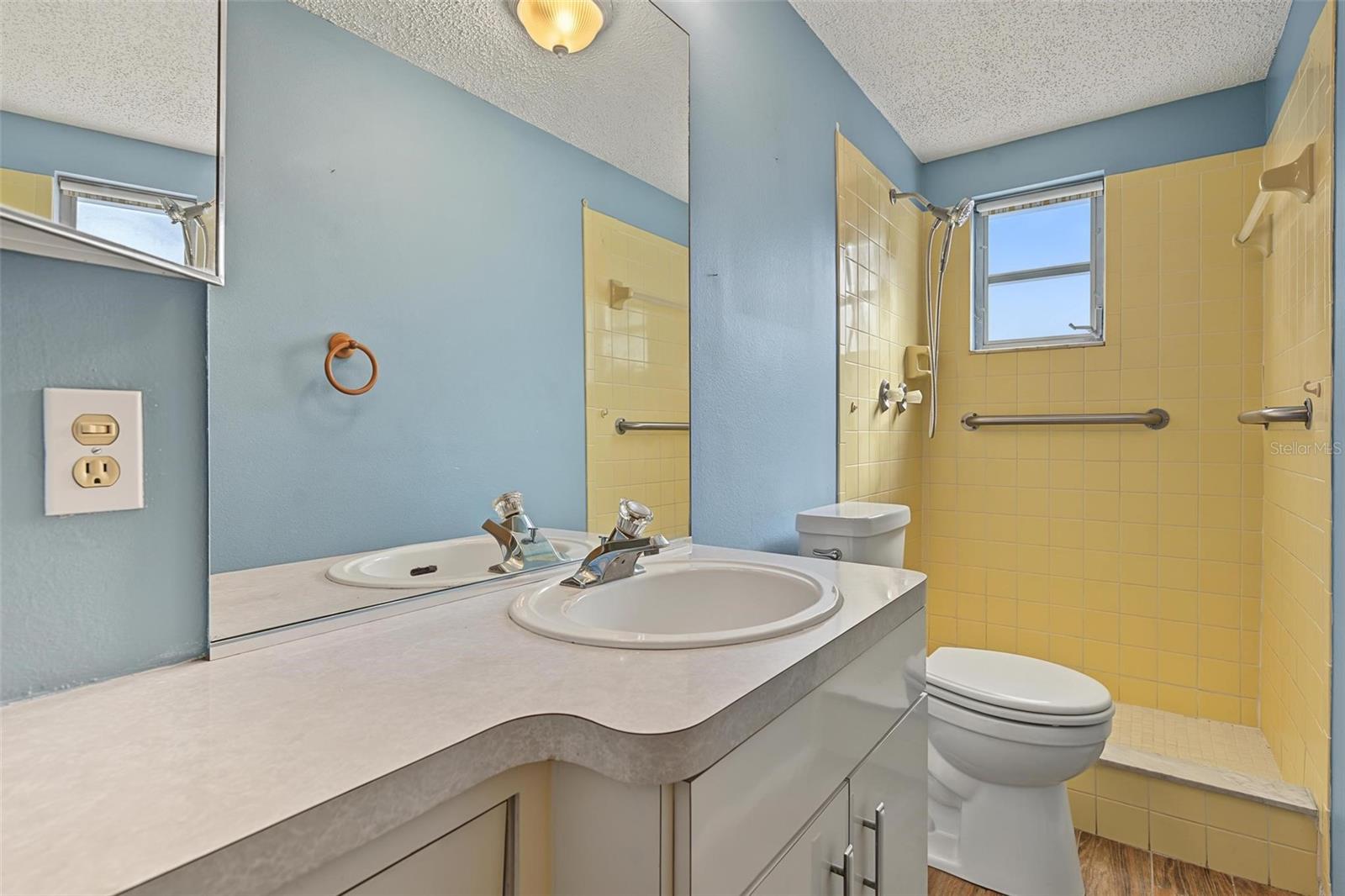 7805 SUE ELLEN DR — photo 29