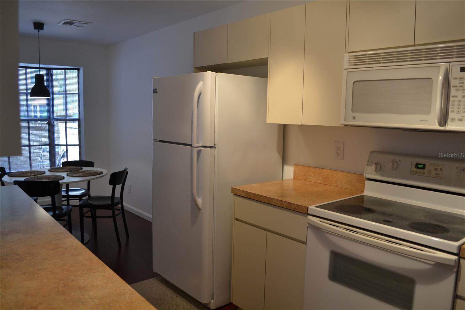 3591 EDINGTON WAY — photo 3