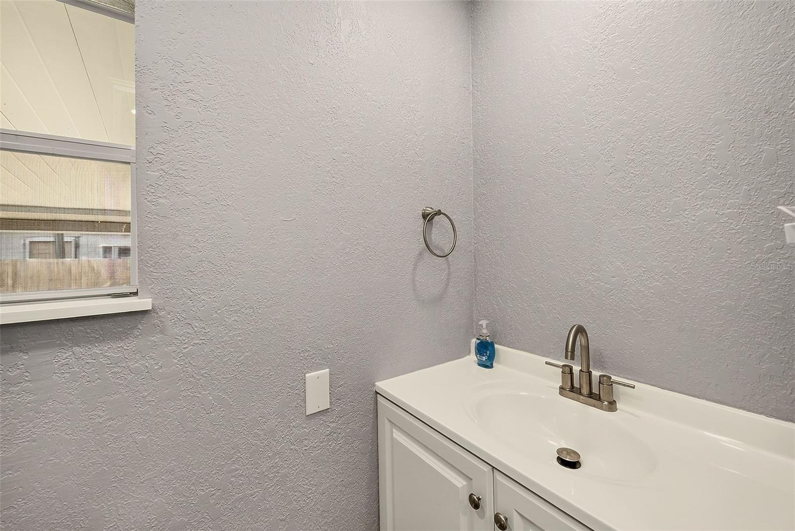 9041 RYE ST — photo 15