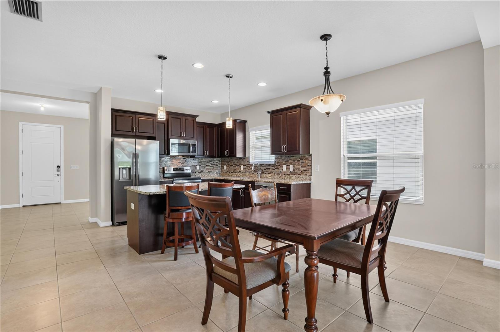 4560 SUMMERLAKE CIR — photo 14