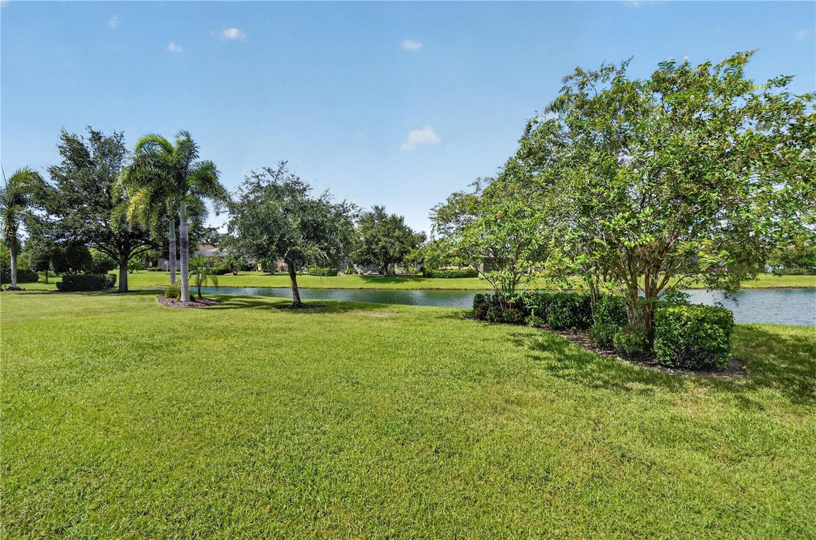 4560 SUMMERLAKE CIR — photo 42