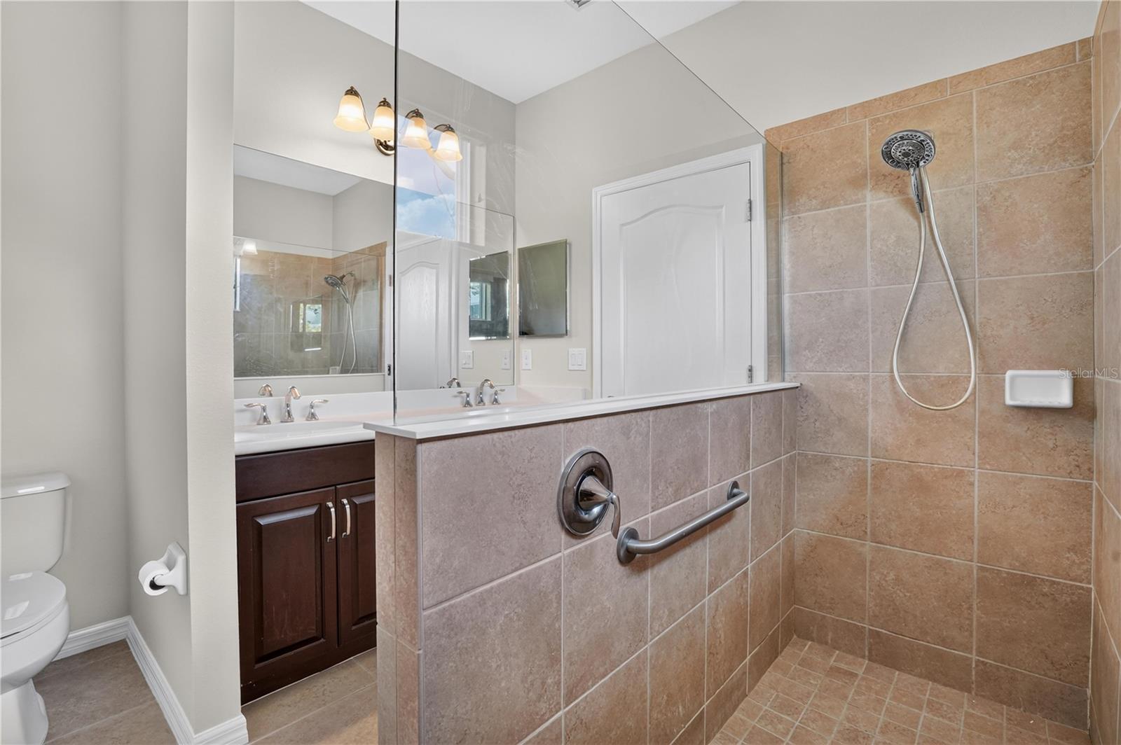 4560 SUMMERLAKE CIR — photo 25