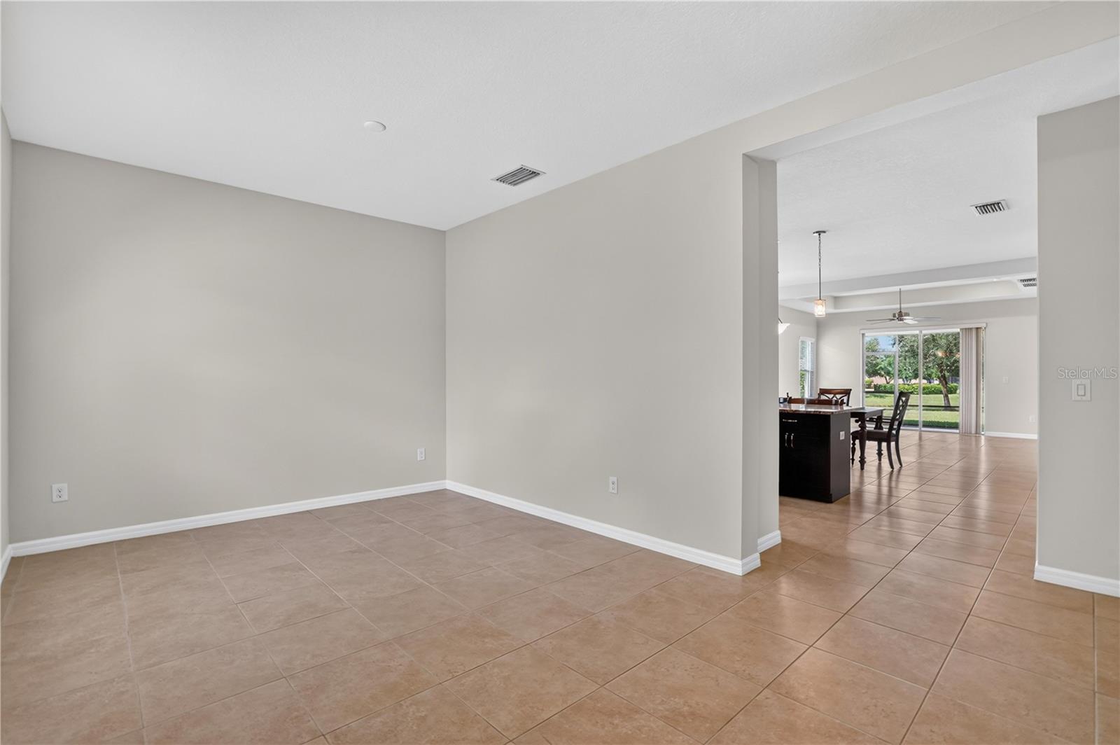 4560 SUMMERLAKE CIR — photo 12