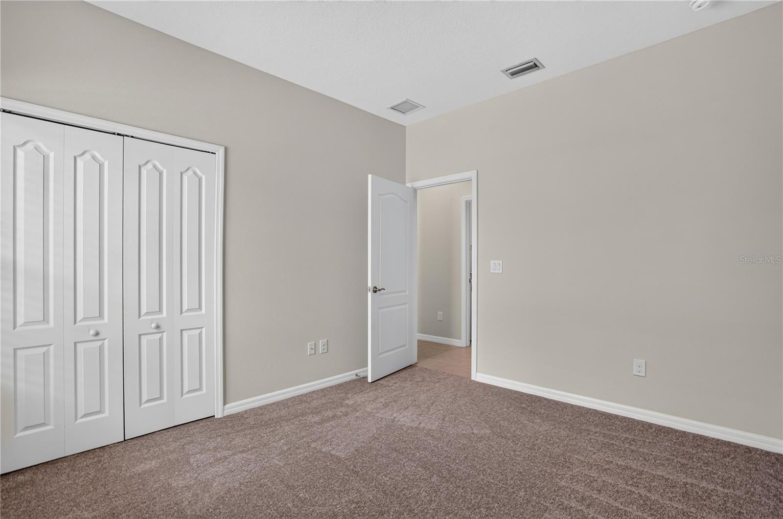 4560 SUMMERLAKE CIR — photo 28