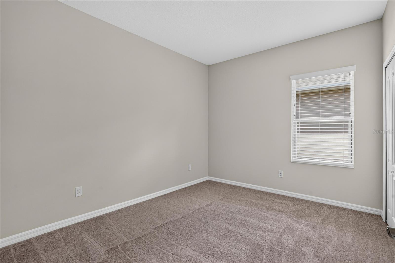 4560 SUMMERLAKE CIR — photo 29
