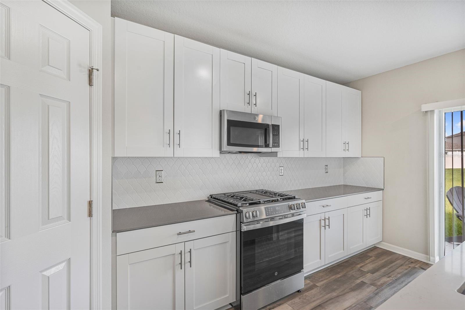 7653 DEPOT LOOP — photo 17