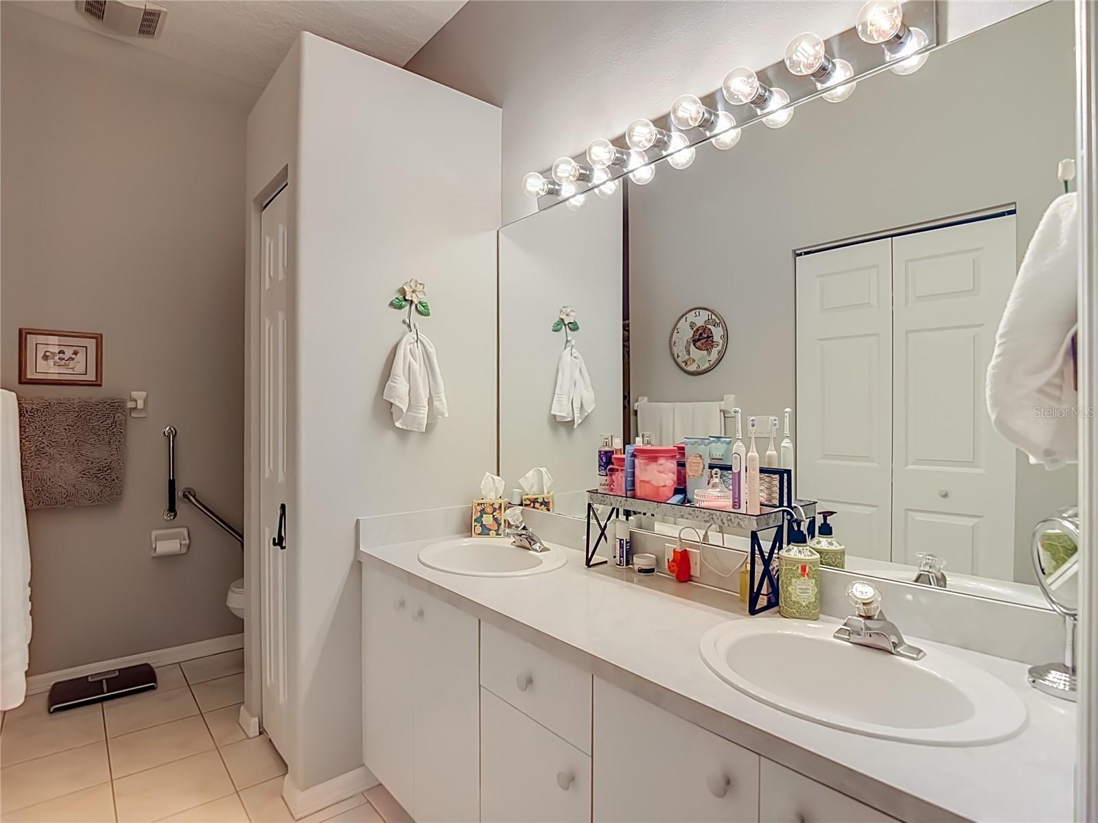 13428 NORMAN CIR — photo 20