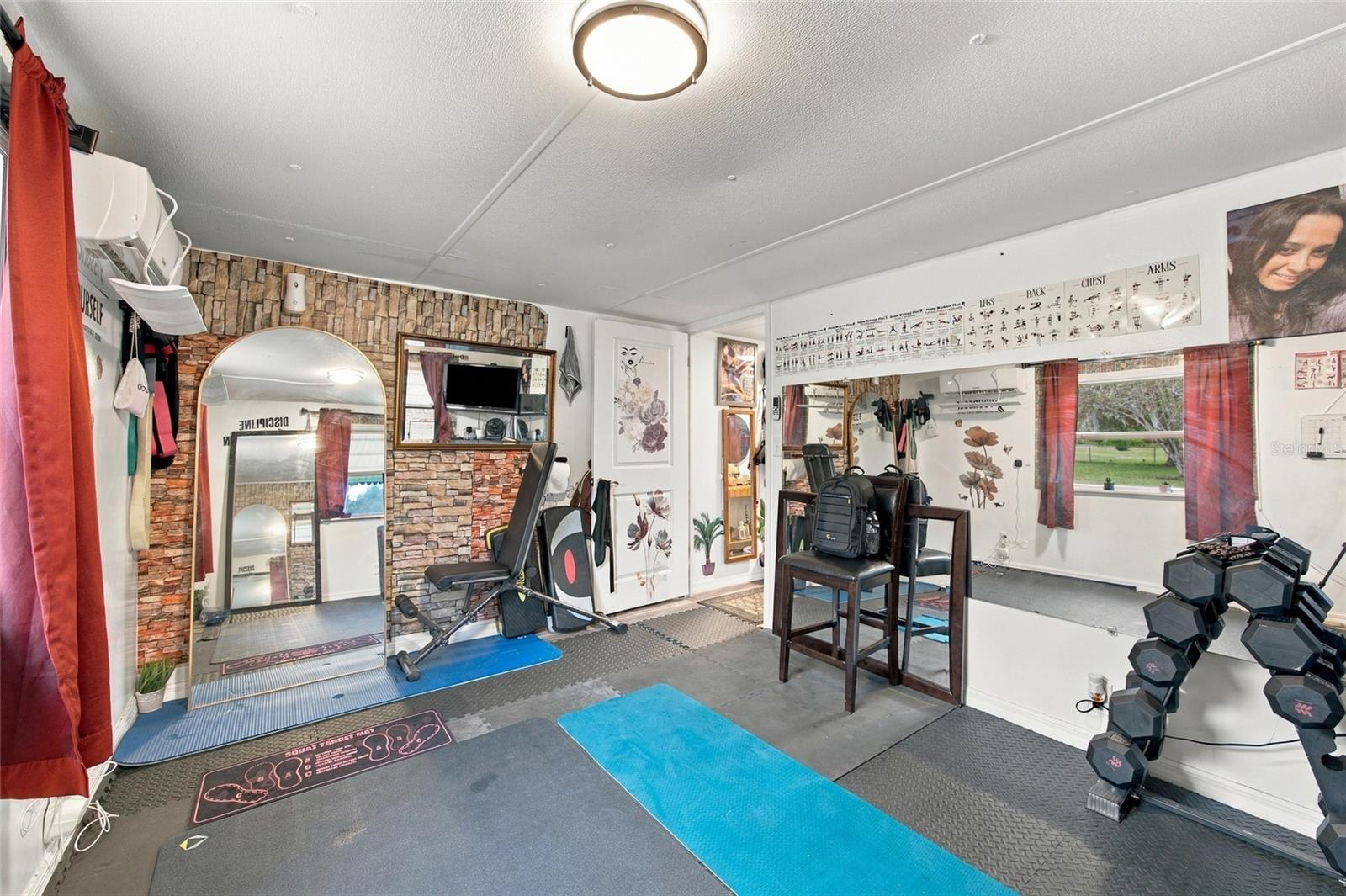37305 NORTHSIDE DR — photo 14