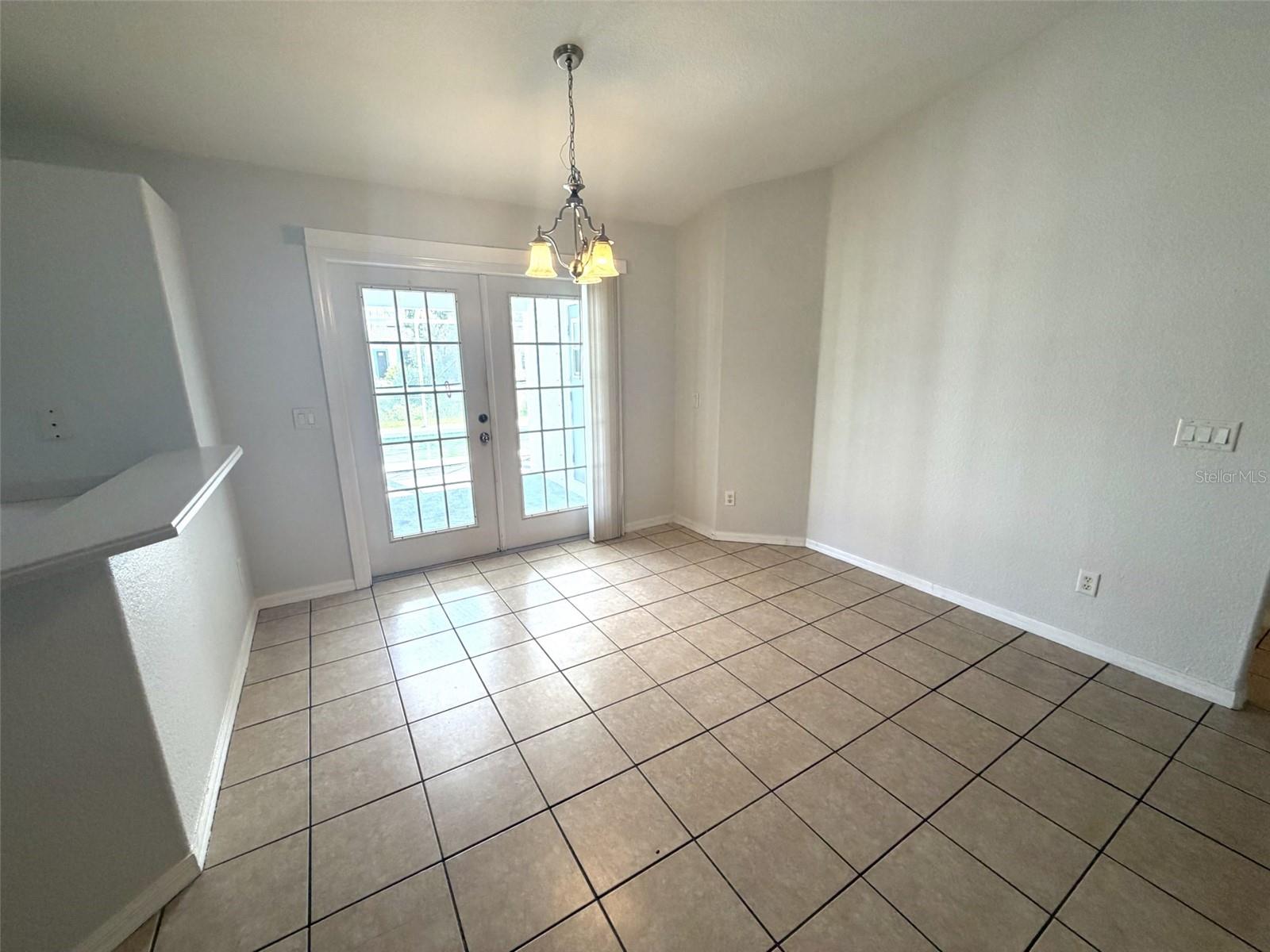 2740 TRIANNA ST — photo 4
