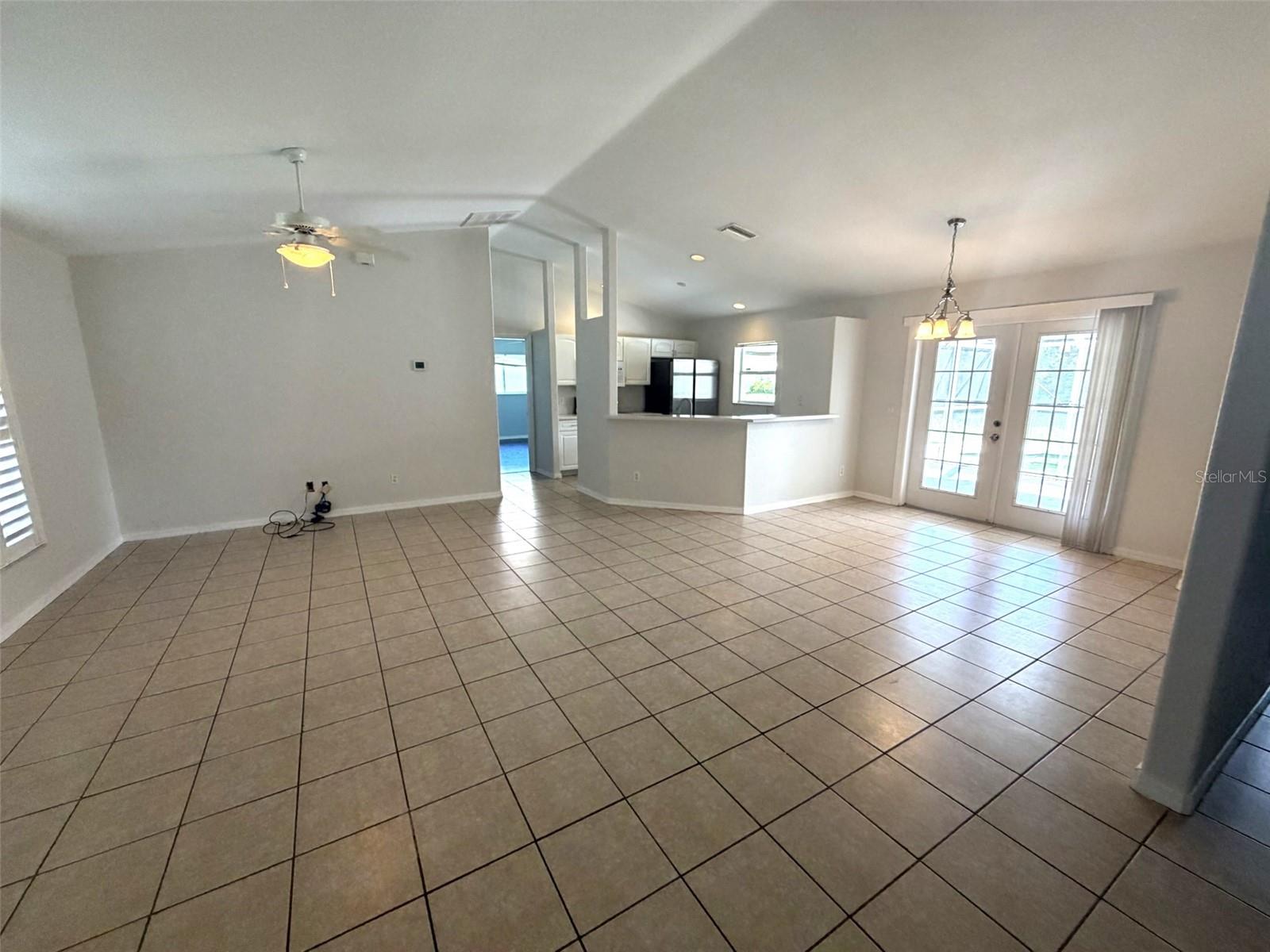 2740 TRIANNA ST — photo 3