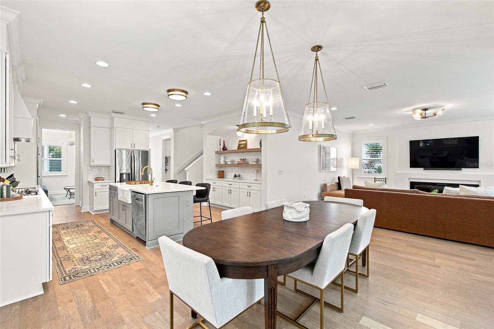 2705 W TRILBY AVE — photo 19