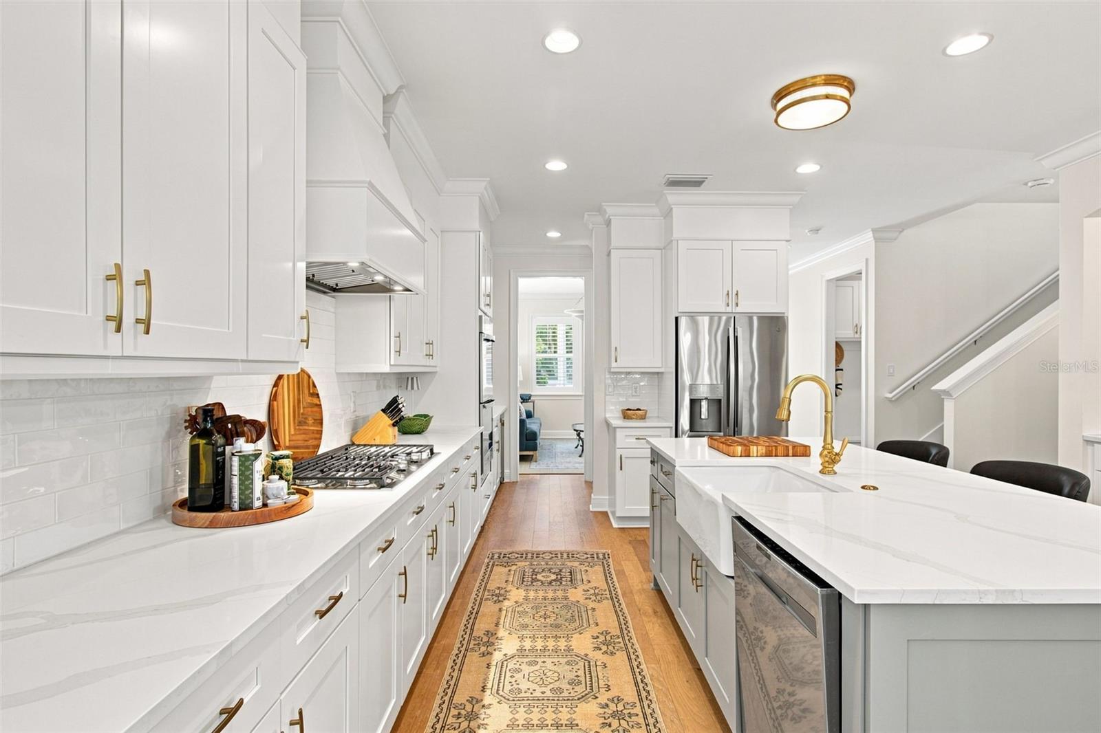2705 W TRILBY AVE — photo 22