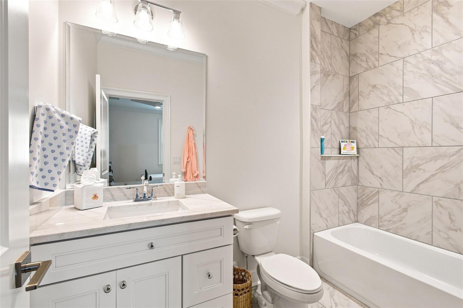2705 W TRILBY AVE — photo 57