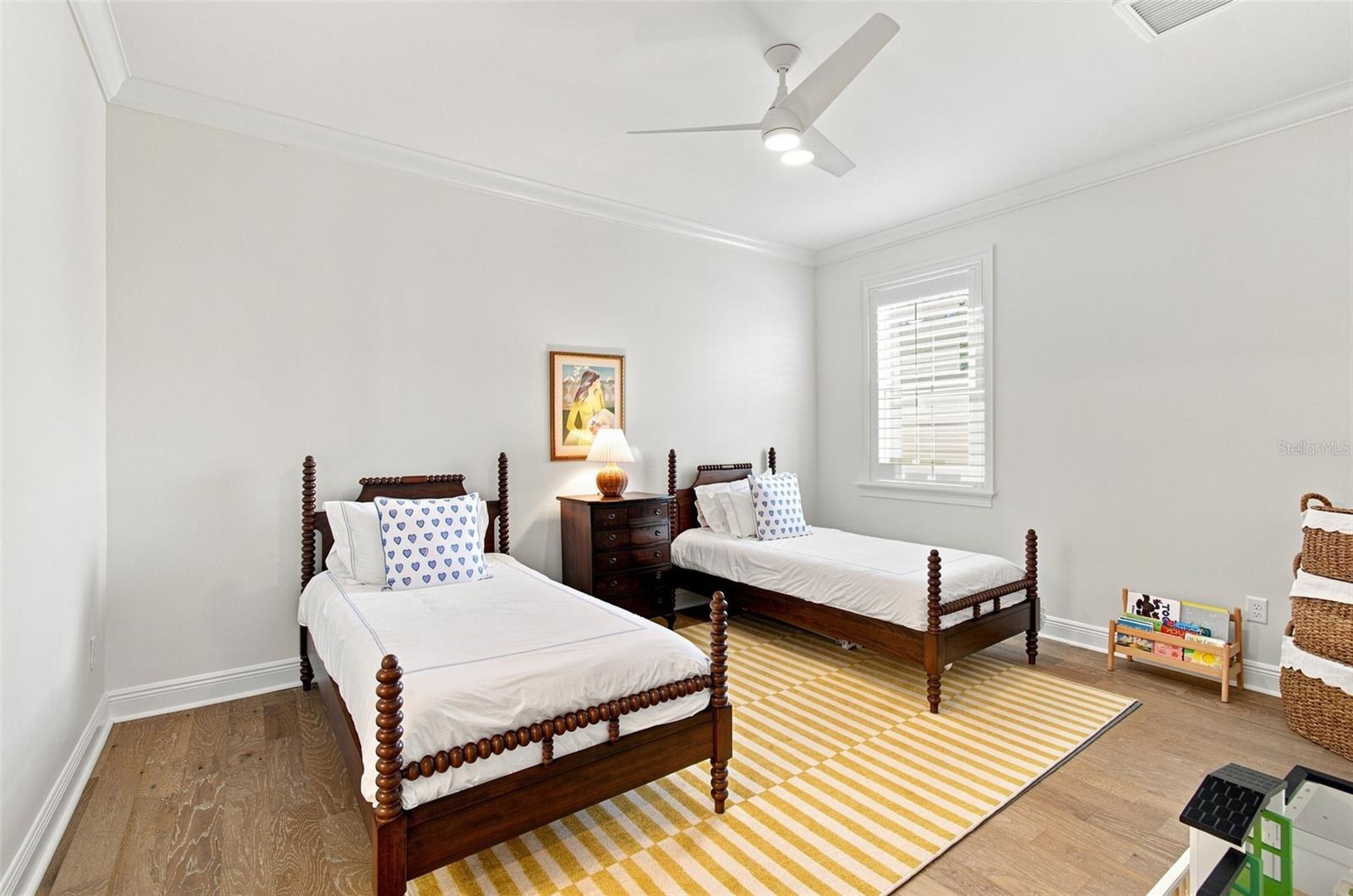 2705 W TRILBY AVE — photo 56