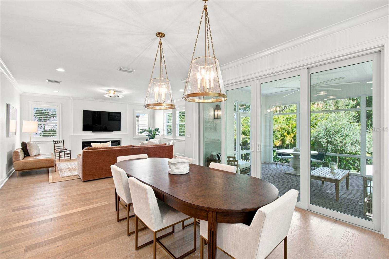 2705 W TRILBY AVE — photo 20