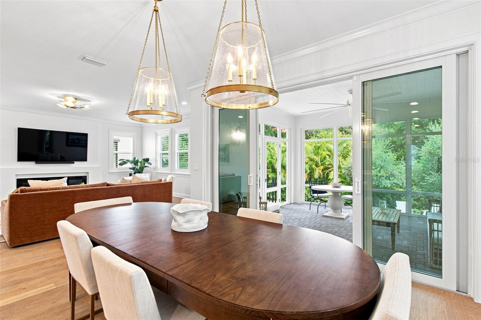 2705 W TRILBY AVE — photo 35