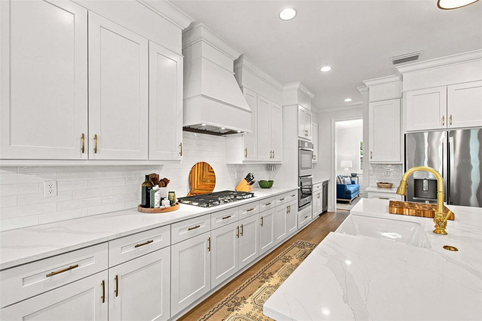 2705 W TRILBY AVE — photo 21