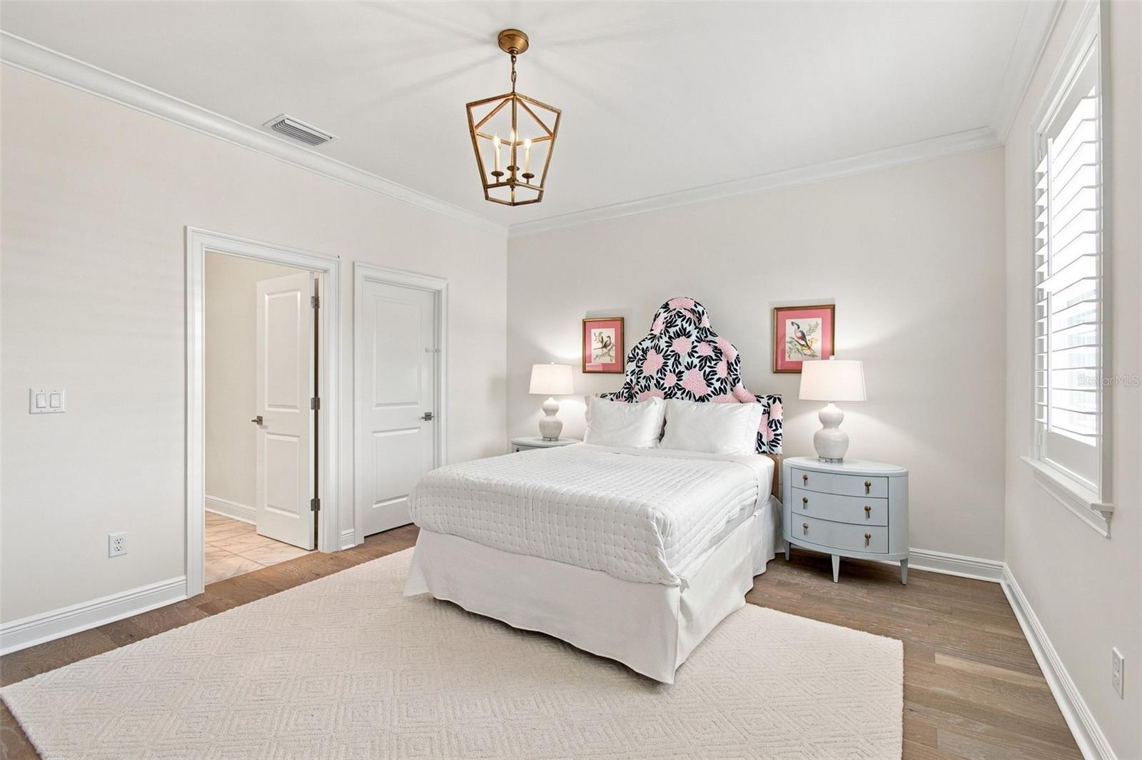 2705 W TRILBY AVE — photo 52