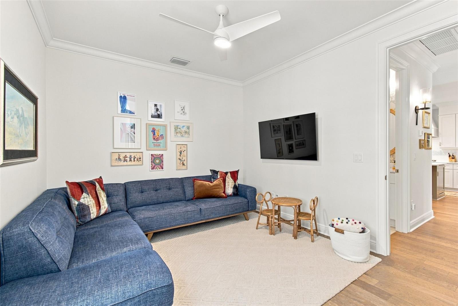 2705 W TRILBY AVE — photo 13