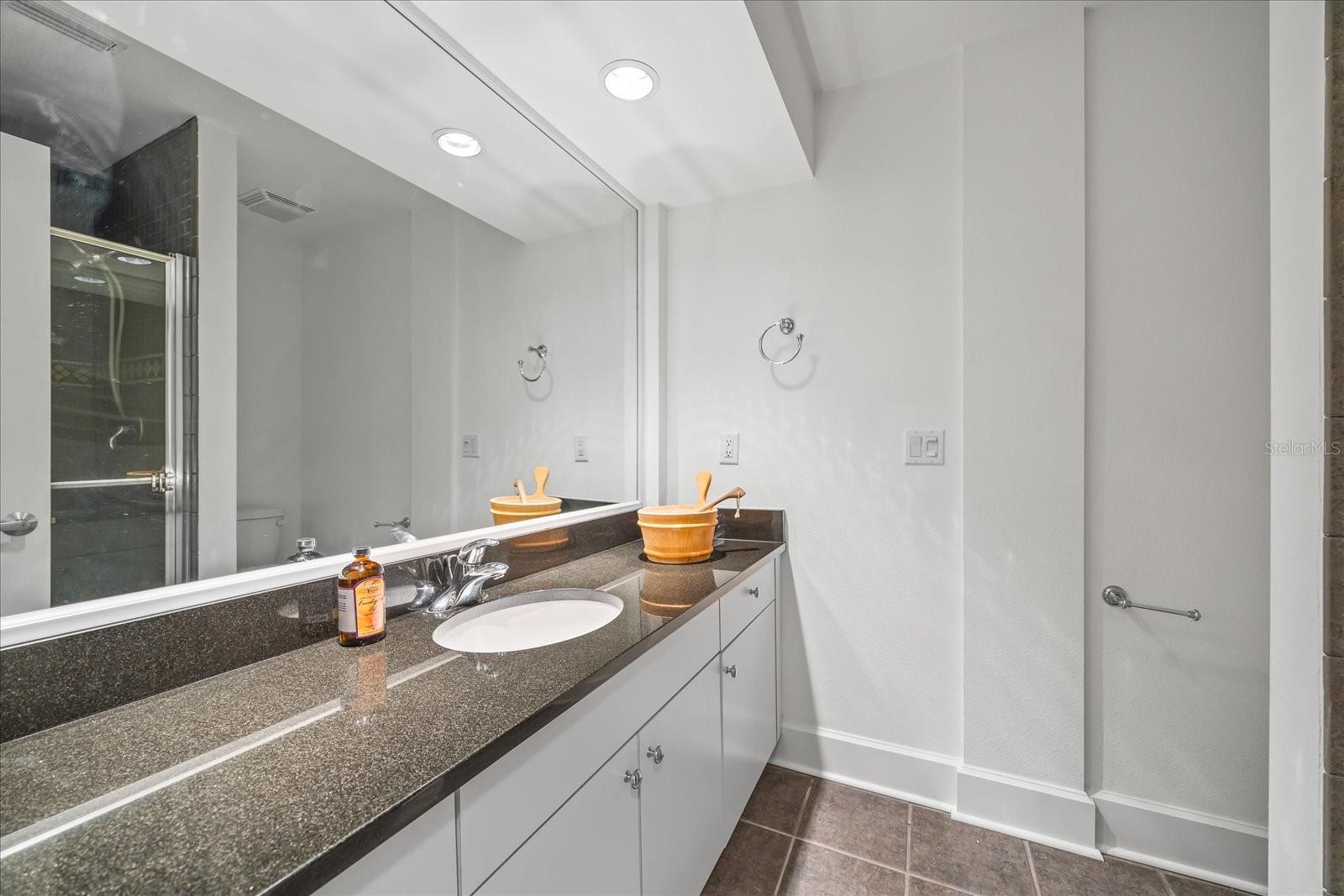 1058 ROUNDSTONE PL — photo 30