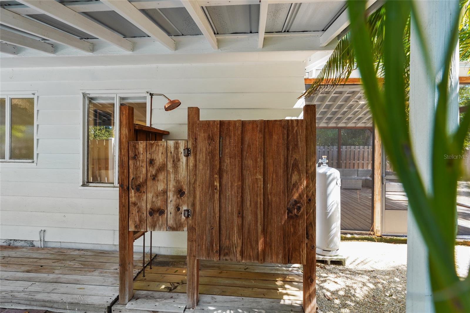 2142 WALDEMERE ST — photo 31