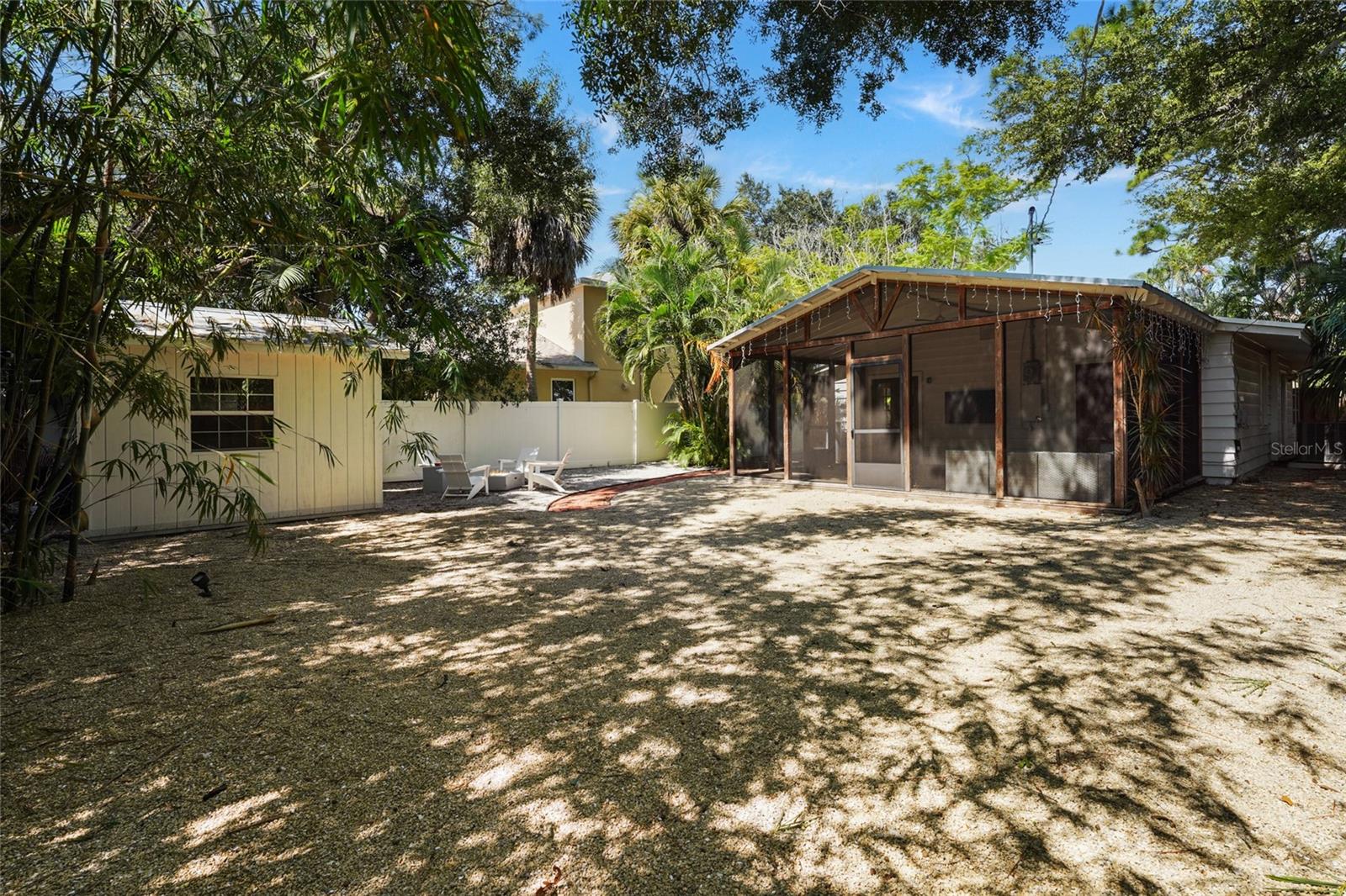 2142 WALDEMERE ST — photo 29