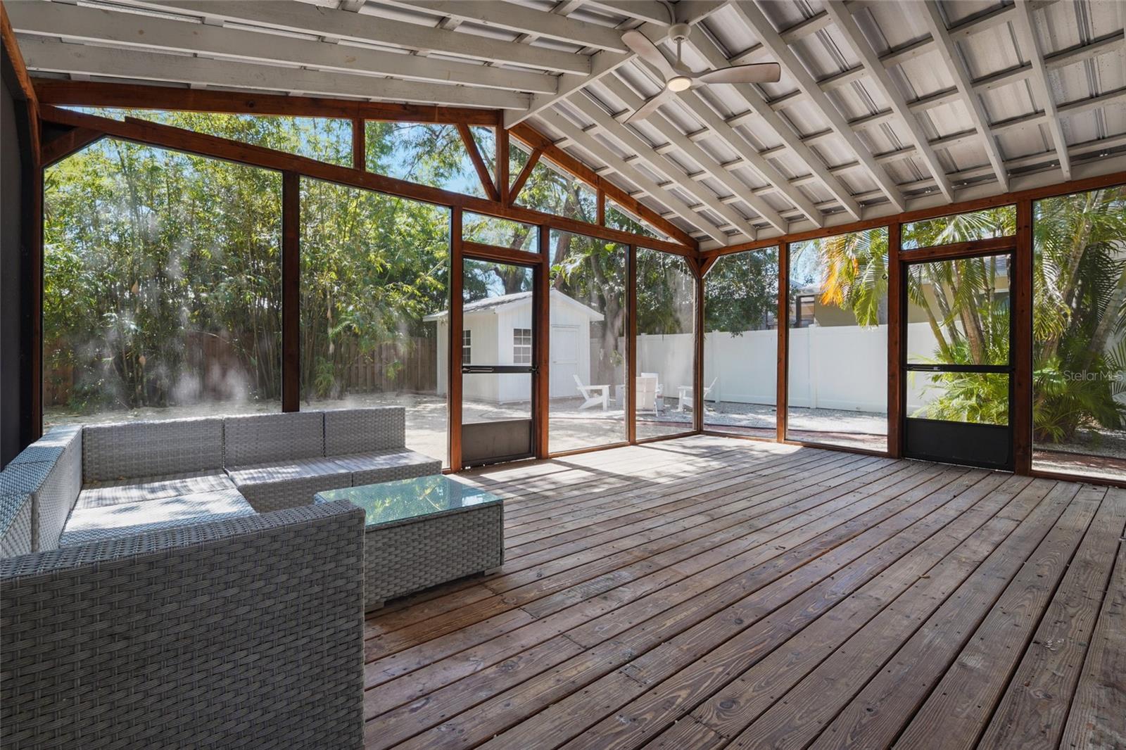 2142 WALDEMERE ST — photo 23