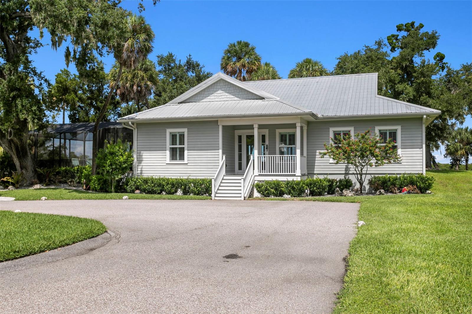 2805 GULF CITY RD — photo 2