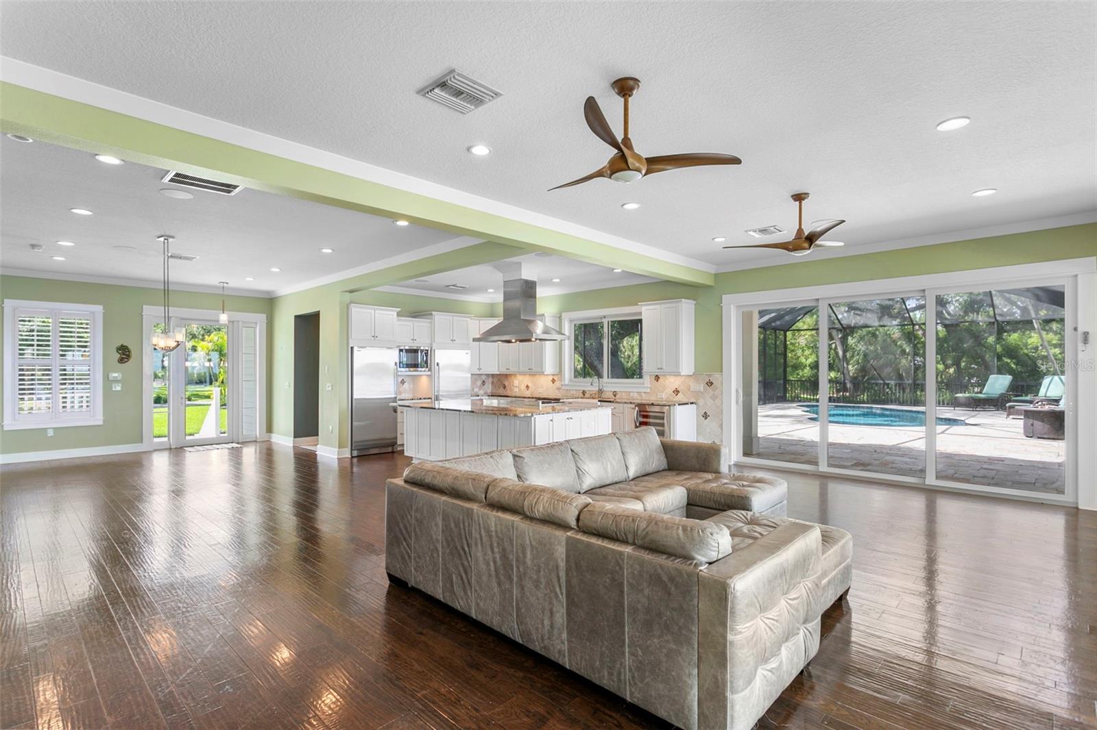 2805 GULF CITY RD — photo 14