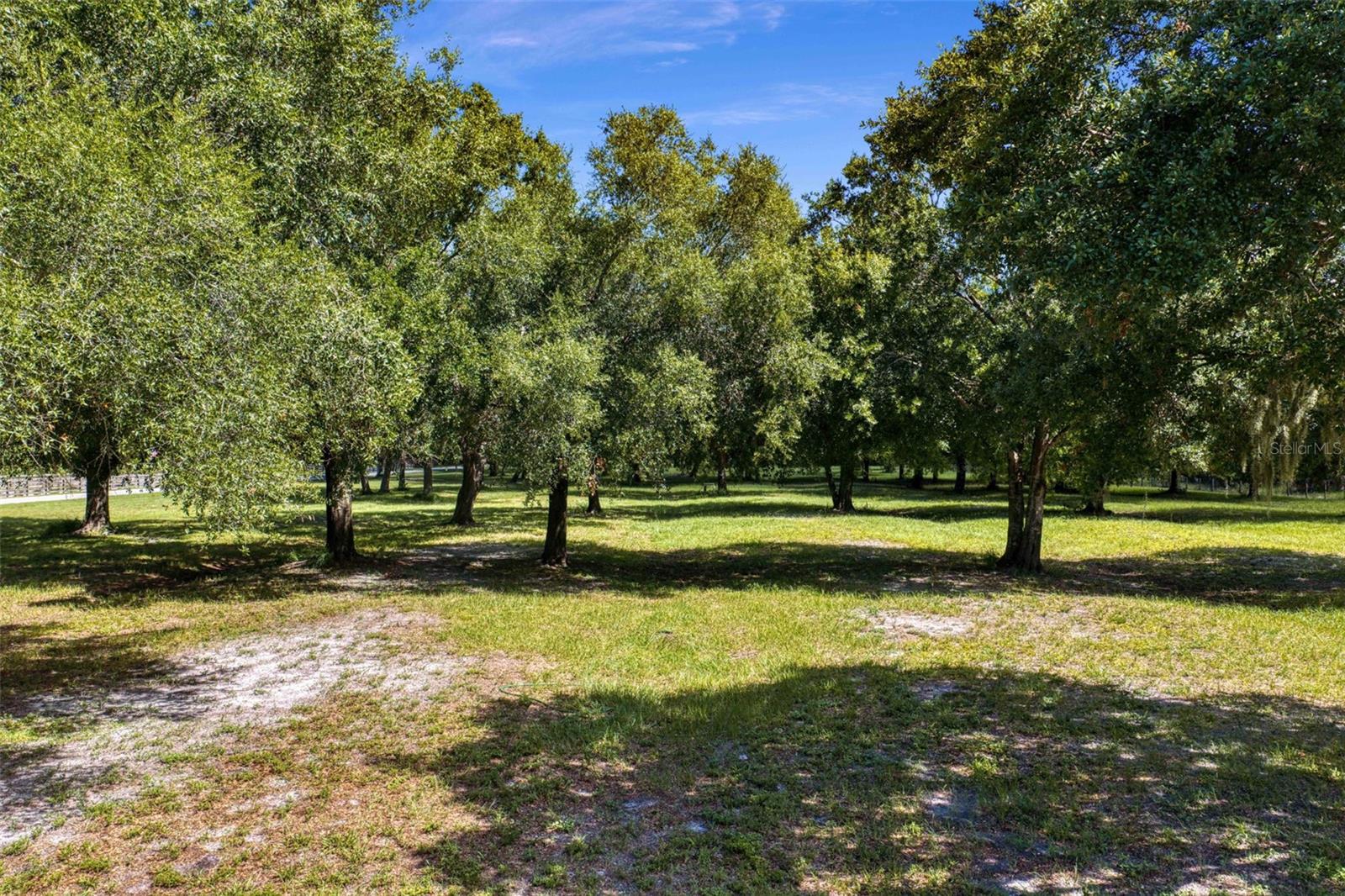 2805 GULF CITY RD — photo 36