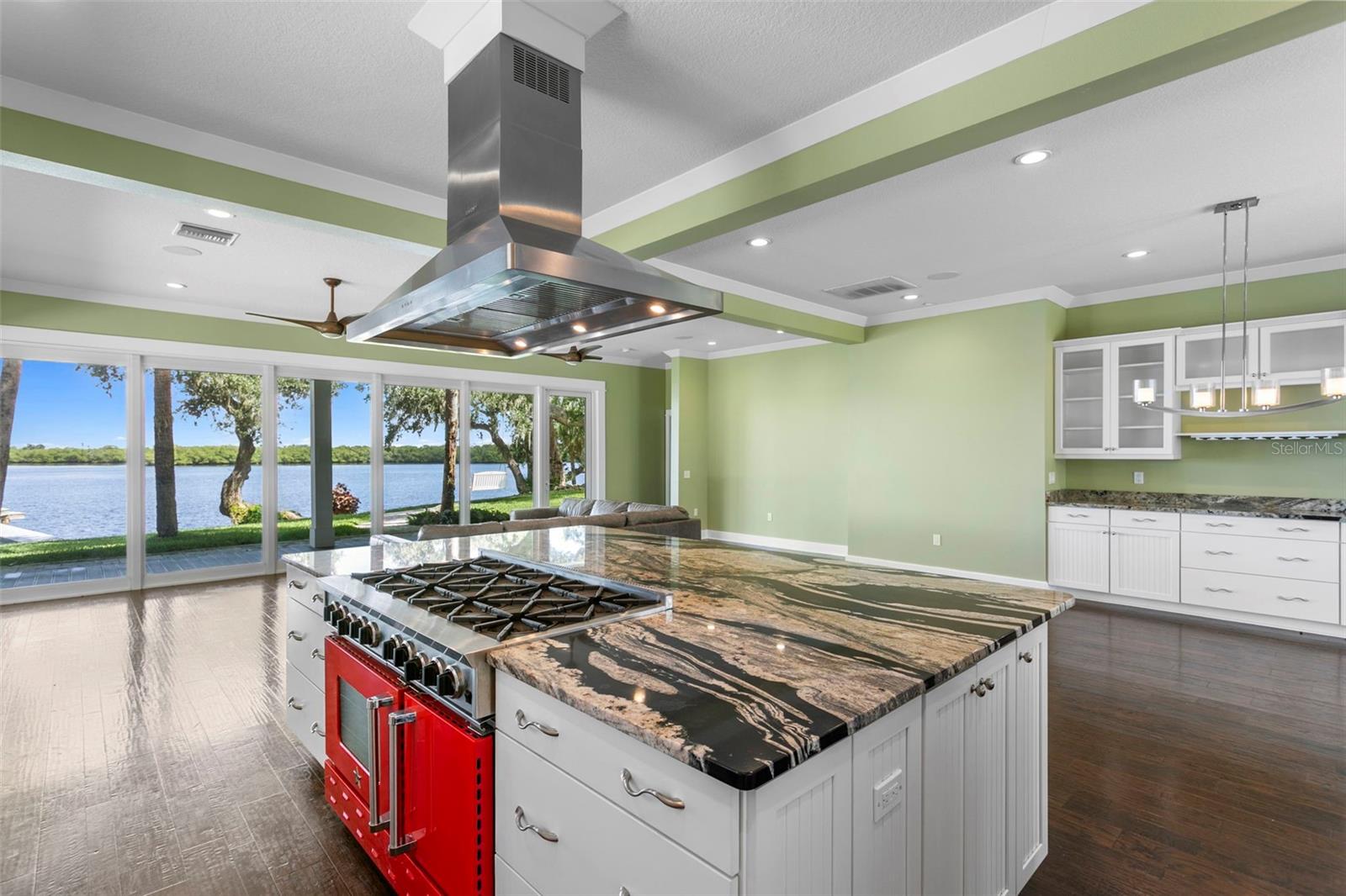 2805 GULF CITY RD — photo 10