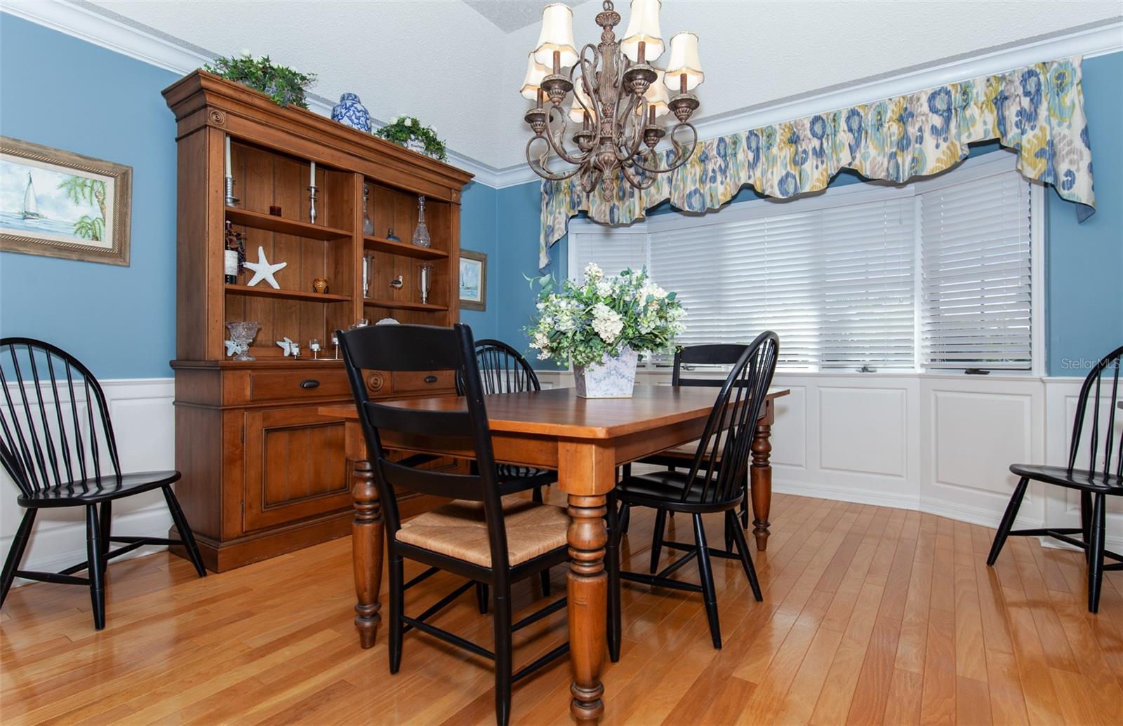 810 CARNOUSTIE DR — photo 35