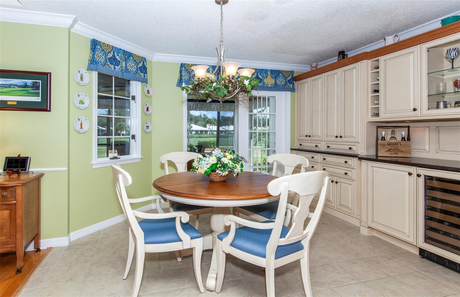 810 CARNOUSTIE DR — photo 33