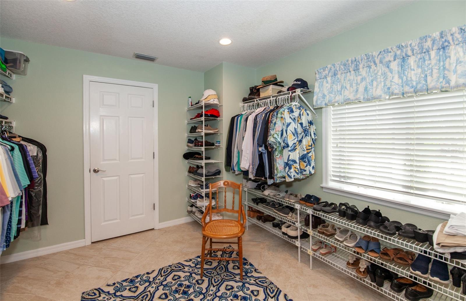 810 CARNOUSTIE DR — photo 45