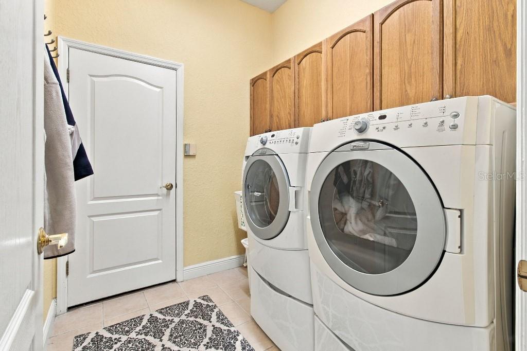 10109 ALAMANCE DR — photo 23